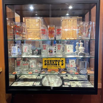Shakey's Pizza Parlor - Memorabilia showcase! - Pizza Near Me - Oroville, California Shakey's Pizza Parlor - Memorabilia showcase! - Pizza Near Me - Oroville, California