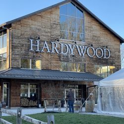 Hardywood West Creek - Exterior