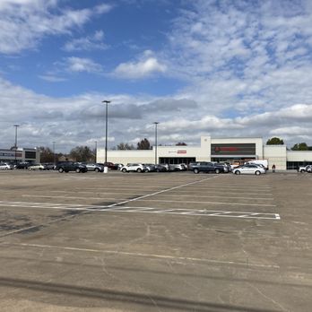 WEST on WEST - Parking lot Photo taken on December 16, 2023 - Shopping Centers Near Me - Houston, Texas WEST on WEST - Parking lot Photo taken on December 16, 2023 - Shopping Centers Near Me - Houston, Texas