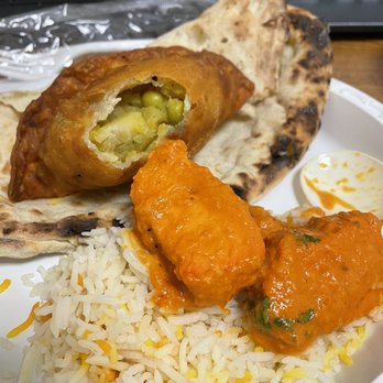 Polash - Vegetable samosa and Chicken Tikka with naan and rice - Indian Near Me - New York, New York