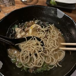 Jinya Tonkotsu Black