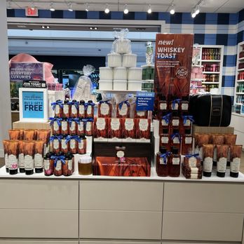 Bath & Body Works - Cosmetics & Beauty Supply Near Me - Downey, California