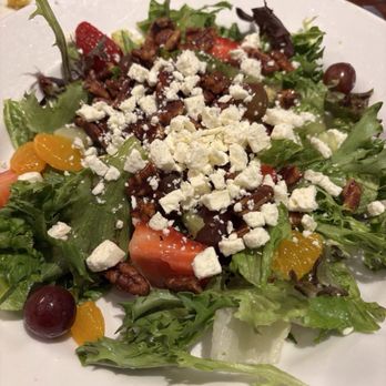 LongHorn Steakhouse - Strawberry & Pecan Salad Signature Salads. So good - Steakhouses Near Me - Greensboro, North Carolina LongHorn Steakhouse - Strawberry & Pecan Salad Signature Salads. So good - Steakhouses Near Me - Greensboro, North Carolina
