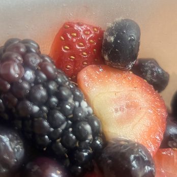 Mama's Breakfast Table - Mold on blueberry - Breakfast & Brunch Near Me - St. Louis, Missouri