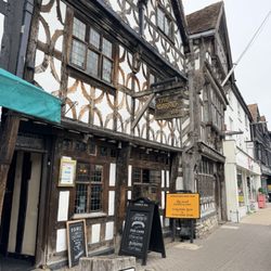 The Garrick Inn - Exterior