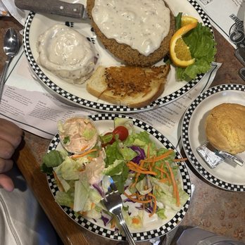 Black Bear Diner Hayward - BIGFOOT Chicken Fried Steak - Diners Near Me - Hayward, California