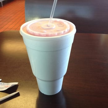 Juice Caribbean - Malteada de fresa grande - Health Markets Near Me - Tulsa, Oklahoma