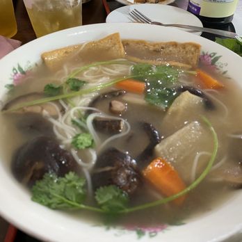 Van Nien - Vegan pho - Food Trucks Near Me - Portland, Oregon