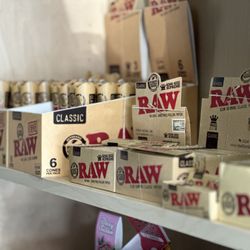 Magical Smoke & Vape - Raw Papers and Cones