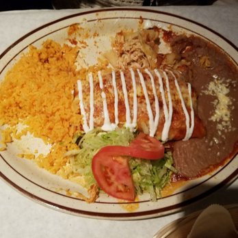Mas Alla Del Sol - Enchiladas Suizas - Mexican Near Me - Chicago, Illinois Mas Alla Del Sol - Enchiladas Suizas - Mexican Near Me - Chicago, Illinois