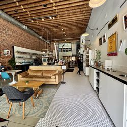 Indaba Coffee - Inside