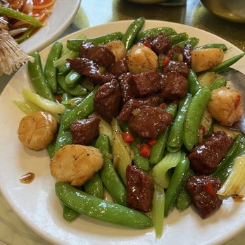 Golden Palace - J01. Beef Steak with Black Pepper Sauce On Hot Iron Platter - Dim Sum Near Me - San Jose, California Golden Palace - J01. Beef Steak with Black Pepper Sauce On Hot Iron Platter - Dim Sum Near Me - San Jose, California