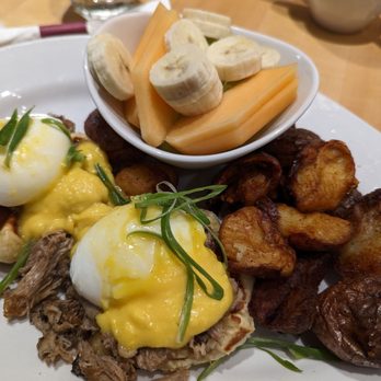 Chicago Waffles - Duck Benedict - Breakfast & Brunch Near Me - Chicago, Illinois Chicago Waffles - Duck Benedict - Breakfast & Brunch Near Me - Chicago, Illinois