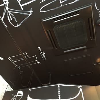 Le Chic Shack - That's the ceiling.... - Burgers Near Me - Quebec City, Quebec