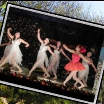 Dee Park & Recreation Center - Classes for all ages and levels - Parks Near Me - Des Plaines, Illinois Dee Park & Recreation Center - Classes for all ages and levels - Parks Near Me - Des Plaines, Illinois