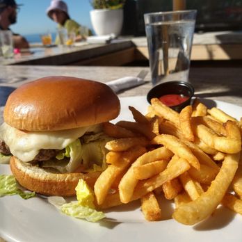 The Rooftop Lounge - Smash burger - Lounges Near Me - Laguna Beach, California The Rooftop Lounge - Smash burger - Lounges Near Me - Laguna Beach, California