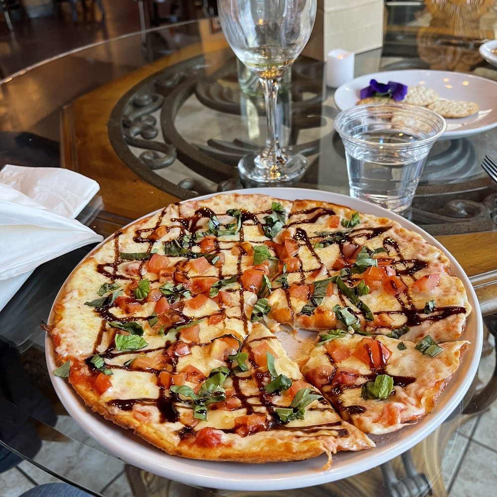 Artesian Cellars - Mozzarella, fresh basil, Romain tomatoes with a drizzle vinaigrette on cauliflower crust. - Wineries Near Me - Pahrump, Nevada