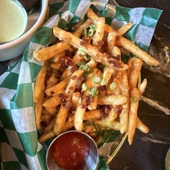 Pomona - Loaded fries - Cocktail Bars Near Me - Lake Worth Beach, Florida Pomona - Loaded fries - Cocktail Bars Near Me - Lake Worth Beach, Florida