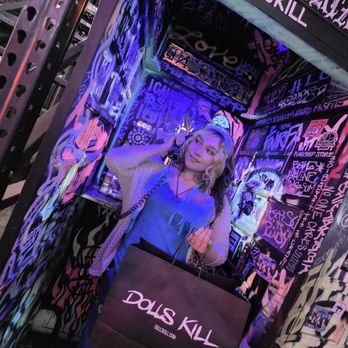Dolls Kill - My beautiful daughter experiencing her first dollskill fit - Women's Clothing Near Me - Los Angeles, California