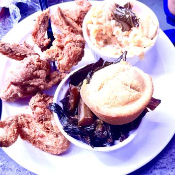 Yo Chef Surf & Turf Smokehouse - Chicken Fried Whole Wings and Mac and cheese and collard greens and delicious cornbread - Seafood Near Me - Birmingham, Alabama Yo Chef Surf & Turf Smokehouse - Chicken Fried Whole Wings and Mac and cheese and collard greens and delicious cornbread - Seafood Near Me - Birmingham, Alabama