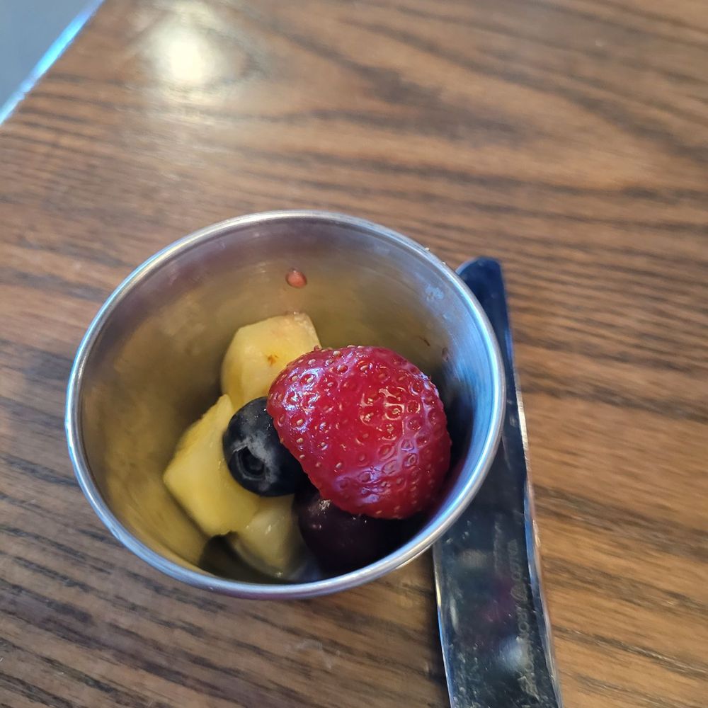 Toast & Berry - No berries or very little - Breakfast & Brunch Near Me - Montgomery, Ohio Toast & Berry - No berries or very little - Breakfast & Brunch Near Me - Montgomery, Ohio