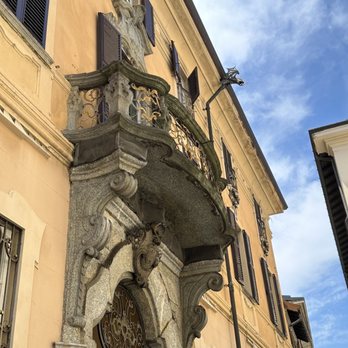 Albergo Firenze - Hotels & Travel Near Me - Como, LC