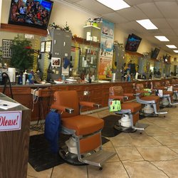 Cindy's Barber Shop - Very clean barber shop !!