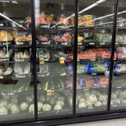 Reed's Country Market - Organic and conventional produce