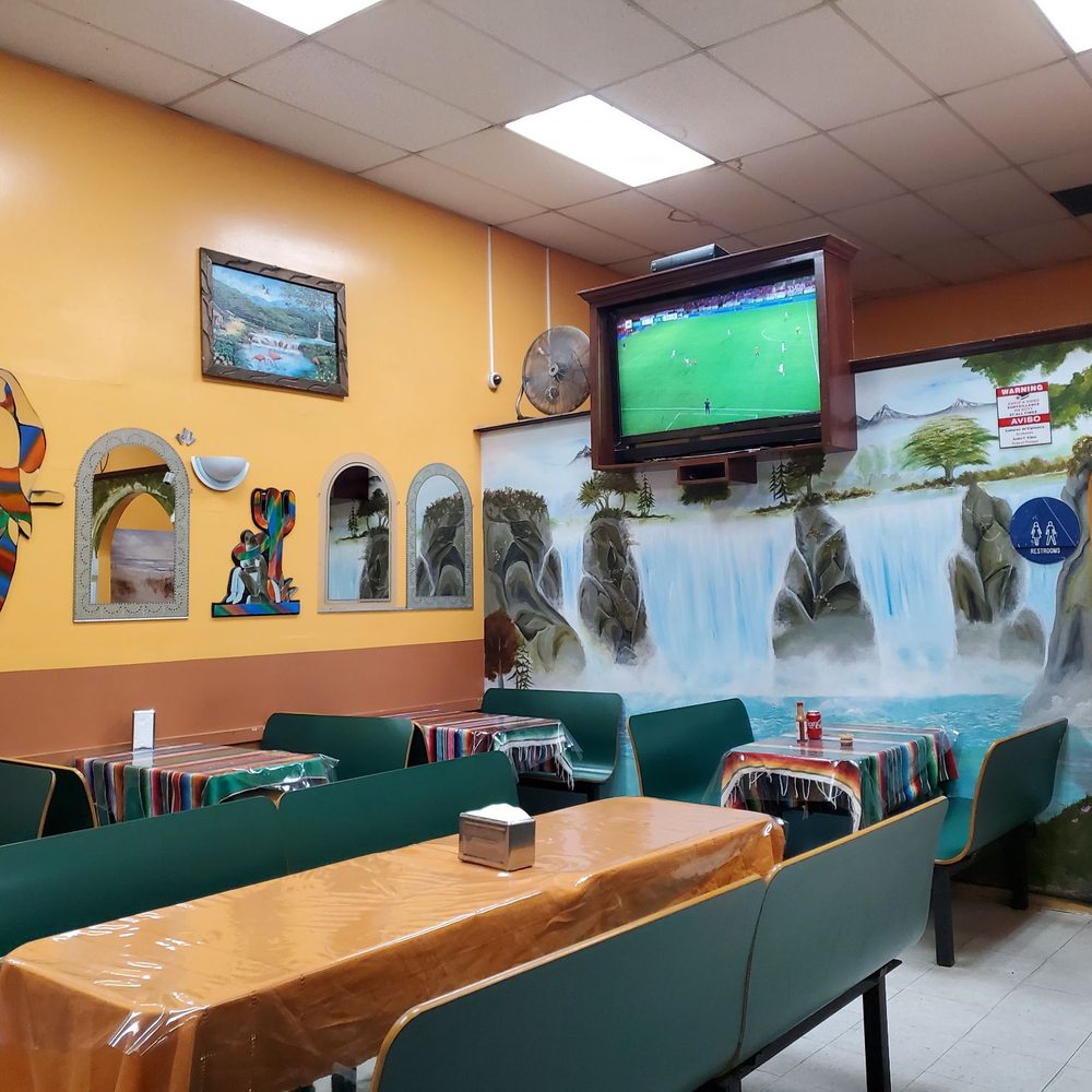 Carnitas Michoacanas - Mexican Near Me - Bell Gardens, California