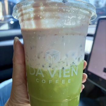 Da Vien Coffee - Strawberry cream oat matcha - Coffee & Tea Near Me - Long Beach, California Da Vien Coffee - Strawberry cream oat matcha - Coffee & Tea Near Me - Long Beach, California