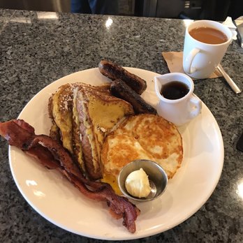 Yolk - South Loop - Yolk All - Star Combo - Breakfast & Brunch Near Me - Chicago, Illinois