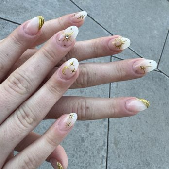 The Hills Nails - Fingernails - Nail Salons Near Me - El Dorado Hills, California