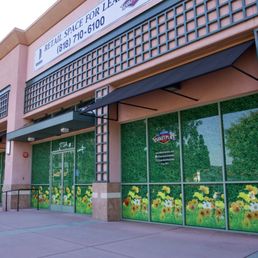 Exterior outside entrance of RMS Printing - Agoura Hills, California Exterior outside entrance of RMS Printing - Agoura Hills, California