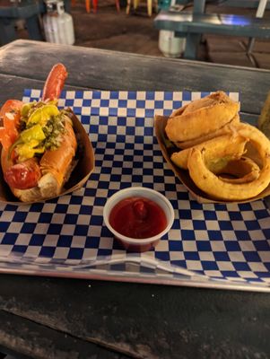 garden district by null