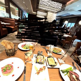 Seasons 52 - New American Near Me - Paramus, New Jersey