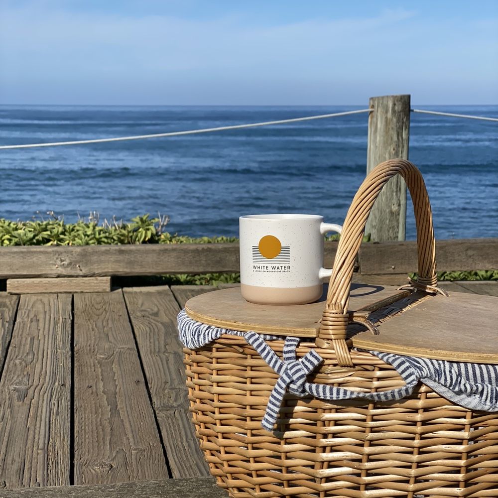 White Water - Morning picnic basket - Hotels Near Me - Cambria, California White Water - Morning picnic basket - Hotels Near Me - Cambria, California