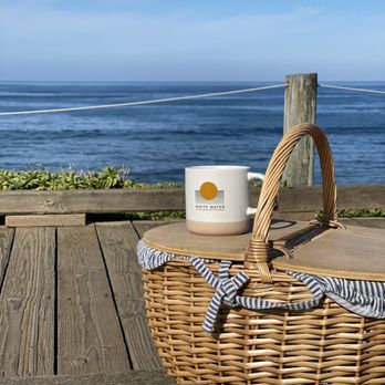 White Water - Morning picnic basket - Hotels Near Me - Cambria, California White Water - Morning picnic basket - Hotels Near Me - Cambria, California