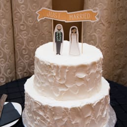 Amazing cake from Kathy. Frosting pattern chosen from example on her website. White Choc mouse frosting. (Toppers from Etsy!)