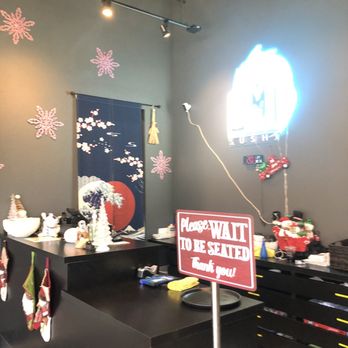Umi Sushi - Sushi Bars Near Me - Fresno, California