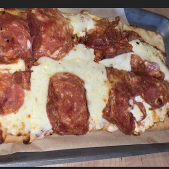 City Orchard - Pepperoni flat bread is ok - Cideries Near Me - Houston, Texas