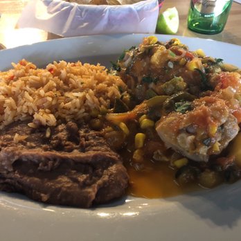 Sabor Cocinabar - Pollo calabacita lunch special - this was amazing. Chicken falls off the bone. Flavors of the calabacita were exceptional. - Mexican Near Me - San Antonio, Texas Sabor Cocinabar - Pollo calabacita lunch special - this was amazing. Chicken falls off the bone. Flavors of the calabacita were exceptional. - Mexican Near Me - San Antonio, Texas
