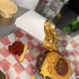 Cheeseburger & Fries Side of House Sauce