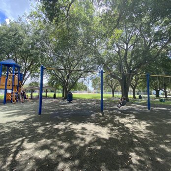 Rotary Park - Swings - Playgrounds Near Me - Winter Haven, Florida Rotary Park - Swings - Playgrounds Near Me - Winter Haven, Florida