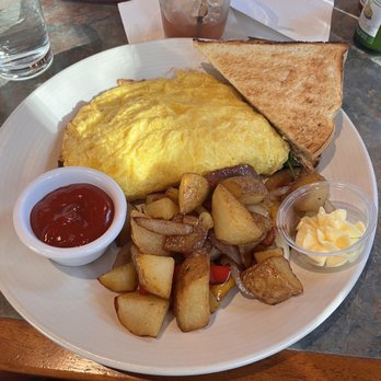Geyserville Grille - Portobello Omelette - American Near Me - Geyserville, California Geyserville Grille - Portobello Omelette - American Near Me - Geyserville, California