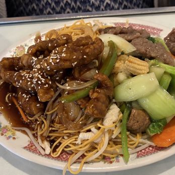 Jasmine Garden Restaurant - Combo F - Chinese Near Me - Abbotsford, British Columbia Jasmine Garden Restaurant - Combo F - Chinese Near Me - Abbotsford, British Columbia