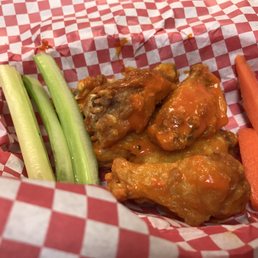 Small order of buffalo wings