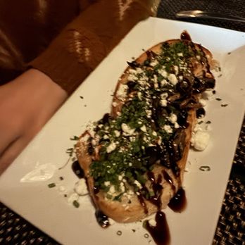 Kipling’s Tavern - Mushroom toast - American Near Me - Brattleboro, Vermont Kipling’s Tavern - Mushroom toast - American Near Me - Brattleboro, Vermont