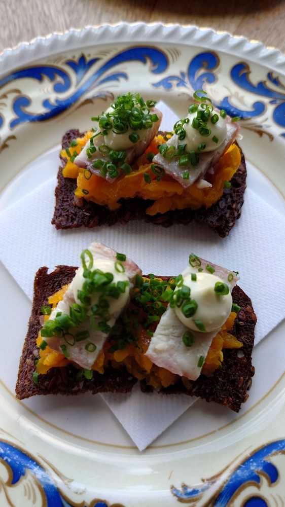 THE CARLTON WINE ROOM Updated August 2024 21 Photos & 12 Reviews