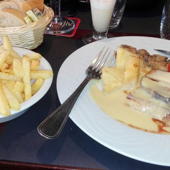 Le Carnot - Magret de canard a l'ananas - French Near Me - Wimereux, 62