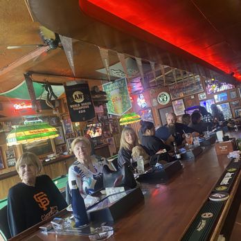 Lucke's Saloon - Dive Bars Near Me - Reno, Nevada